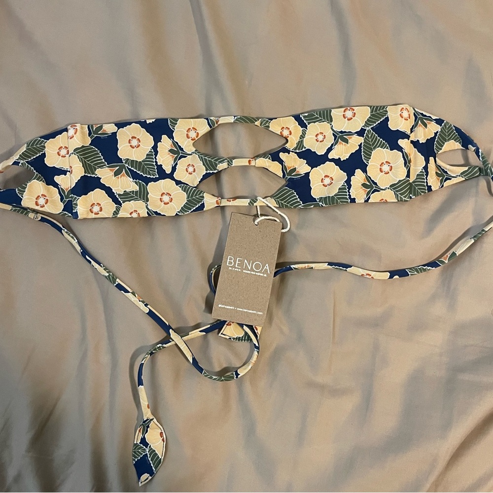 SOLD Benoa ilima set